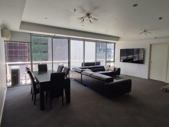 Room for rent in Southbank, Melbourne