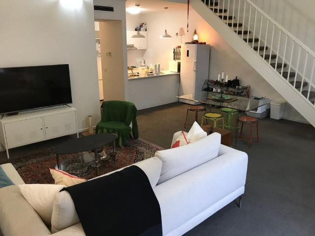 Room for rent in Camerons Creek, Victoria