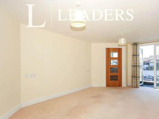 House for sale in Abbey End, Green Close