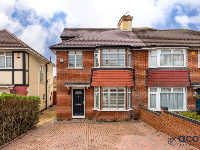 House for rent in Colindale, Greater London