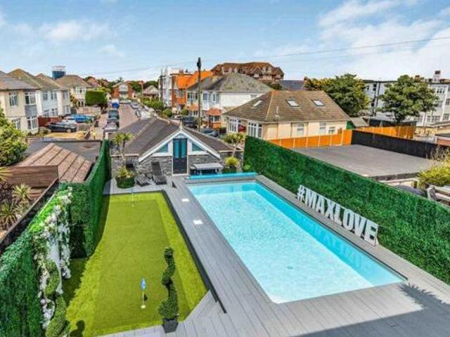 House for sale in Bournemouth, Bournemouth, Christchurch and Poole