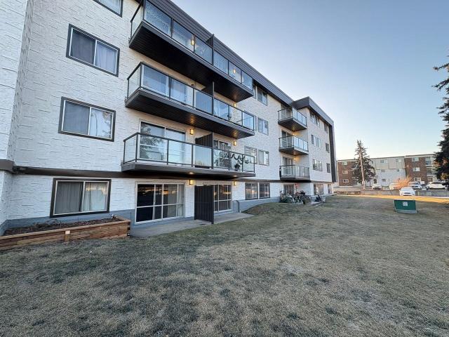 Apartment for rent in Wedgewood, Alberta