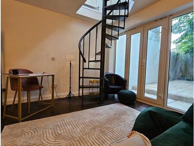 House for rent in Kursaal Estate, Alton Barnes