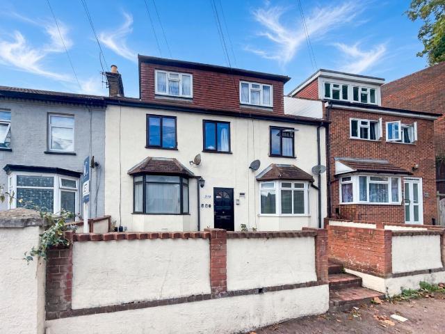 Studio for rent in Kursaal Estate, Alton Barnes