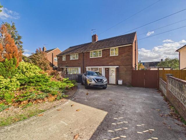 House for rent in Southcote, Reading
