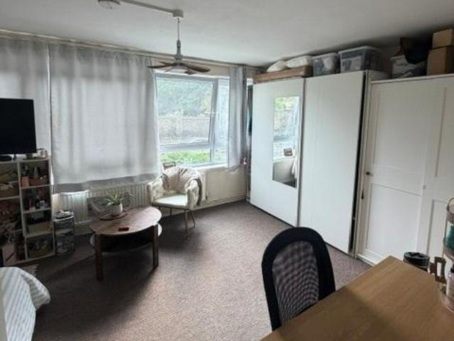 Apartment for rent in Mile End, Greater London