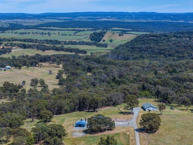 Cottage for sale in Canyonleigh, New South Wales