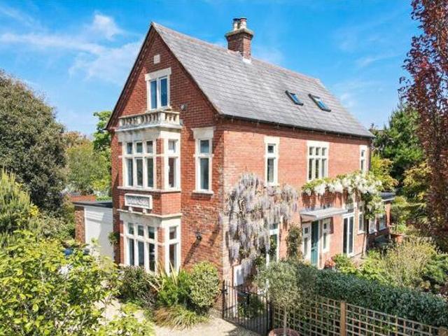 House for sale in Old Milton, Ashurst Bridge