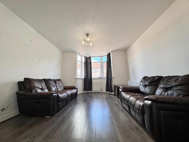 House for rent in London Borough of Havering, Greater London