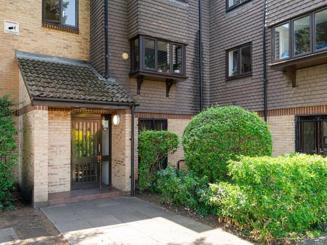 Apartment for rent in London Borough of Lewisham, Greater London