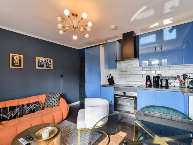 Apartment for rent in Stockwell Park, Greater London