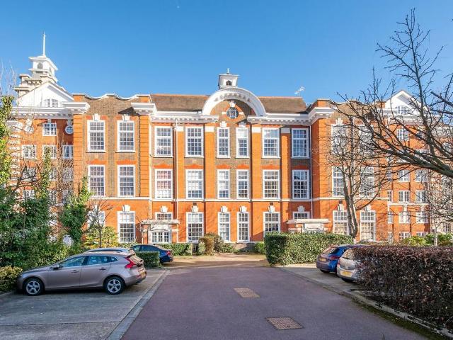 Apartment for rent in South Wimbledon, Greater London