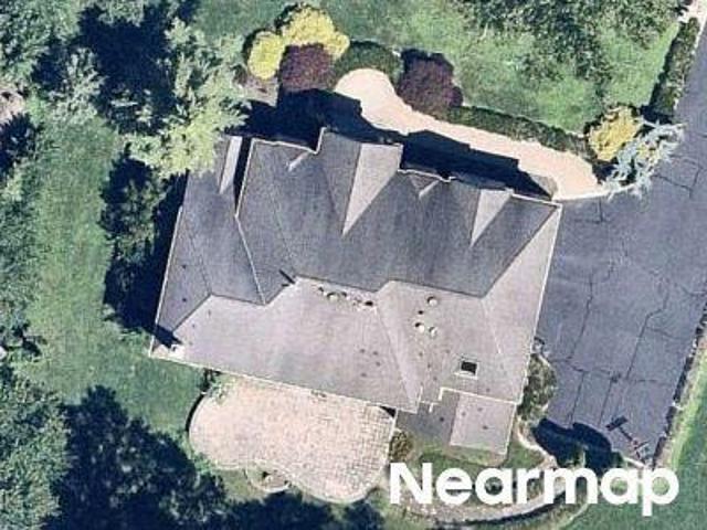 House for sale in Arrowhead Park, Edison