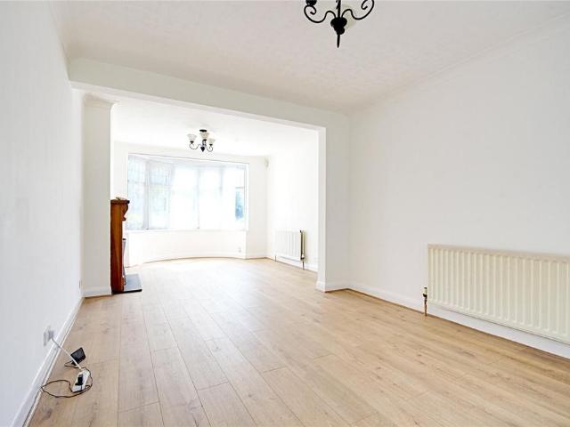 House for rent in Ponders End, Greater London