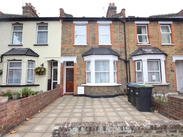 House for rent in London Borough of Enfield, Greater London