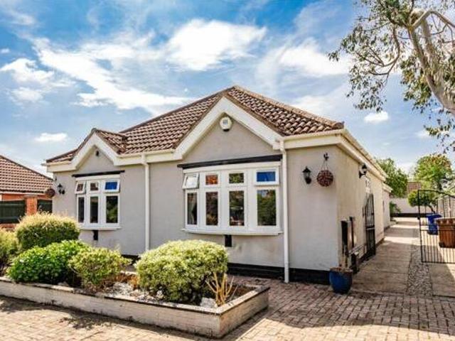 House for sale in Grimsby, North East Lincolnshire