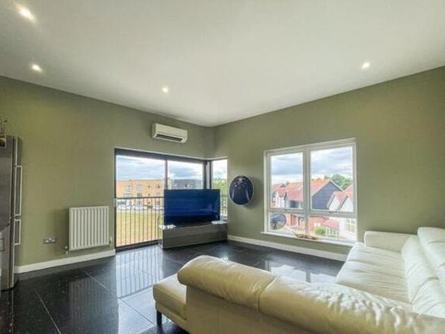 House for sale in Kings Farm, Hamerton