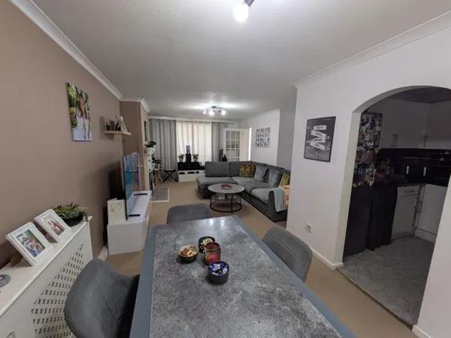 House for rent in Southgate, Crawley
