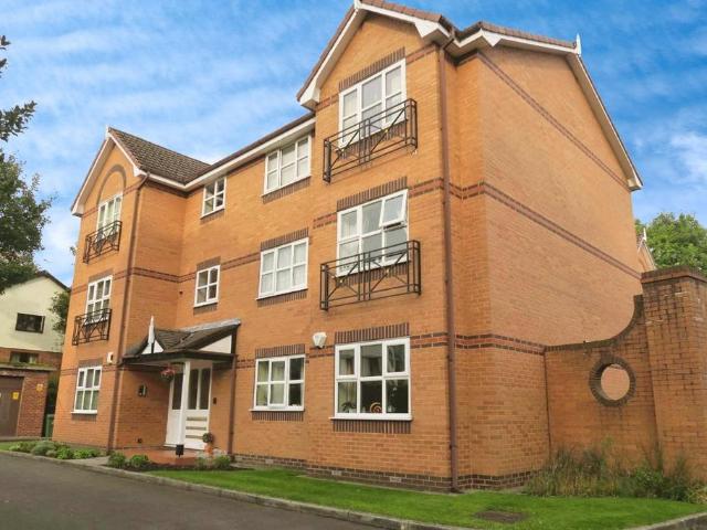 Apartment for rent in Sale, Trafford