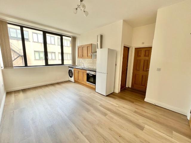 House for rent in Woolshops, Calderdale