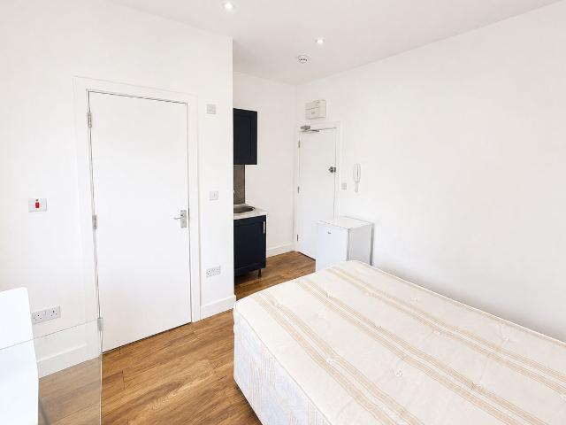 Room for rent in Potters Bar, Hertsmere