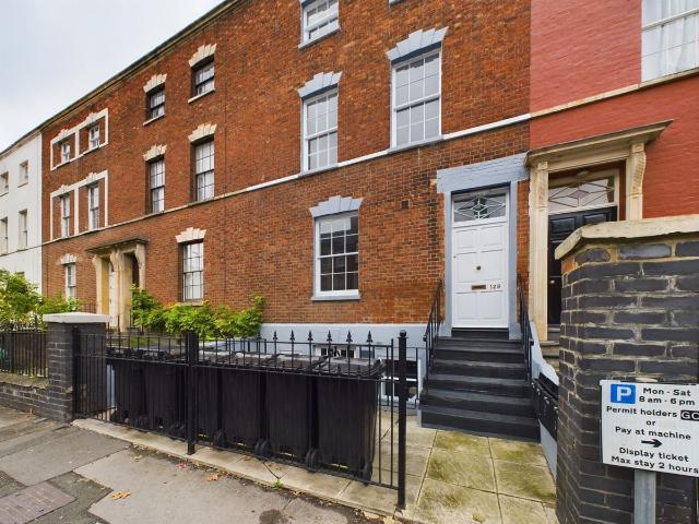 Studio for rent in Gloucester, Gloucestershire