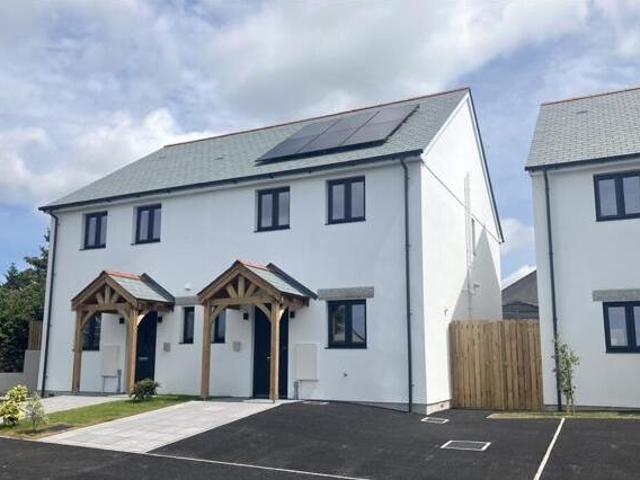 House for sale in Mount Ambrose, Cornwall