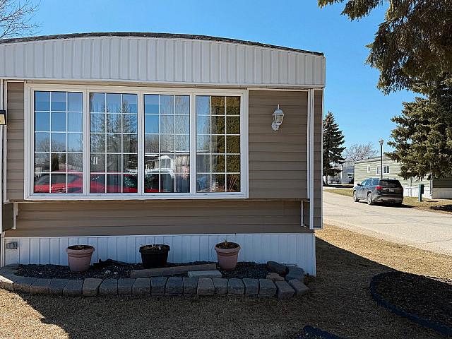 House for sale in East St. Paul, Manitoba