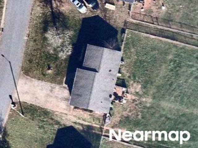 House for sale in Shelby