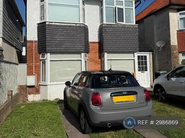 Apartment for rent in Charminster, Bournemouth