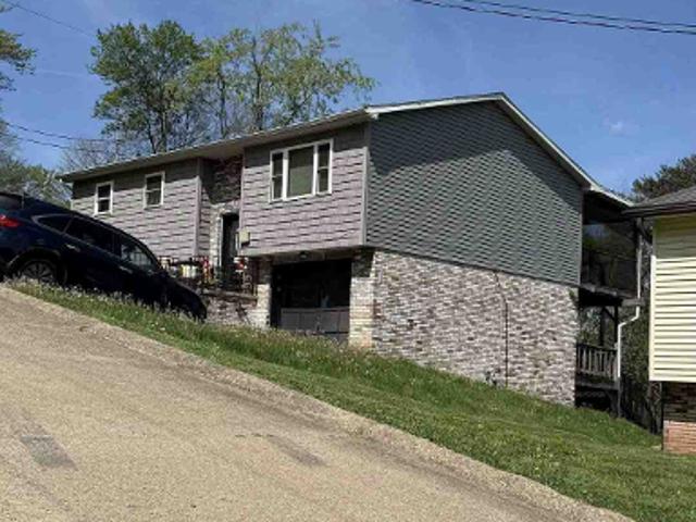 House for sale in Parkersburg, West Virginia