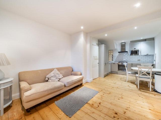 Apartment for rent in Nine Elms, Greater London