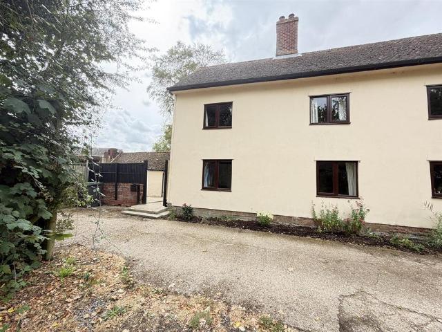 House for rent in Bedingfield, Suffolk