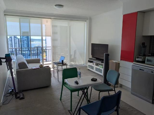 Room for rent in Southport, Gold Coast City