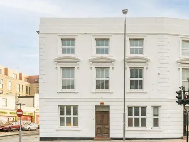 Apartment for rent in Surbiton, Greater London