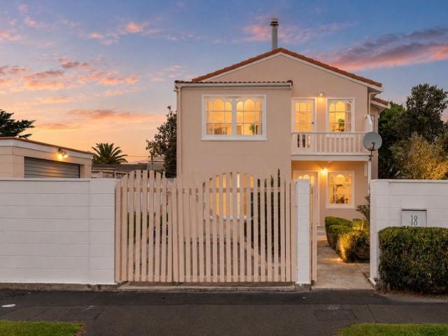 House for rent in Chaslands, Canterbury