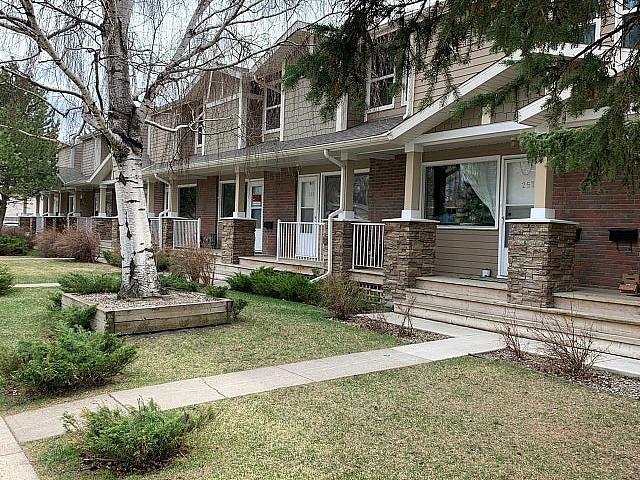 Townhouse for rent in Lethbridge, Alberta
