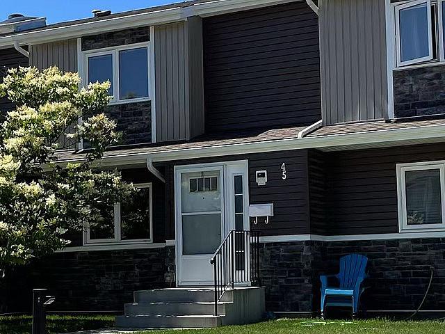 Townhouse for rent in Wedgewood, Alberta
