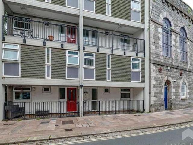 House for sale in Follaton, Strode
