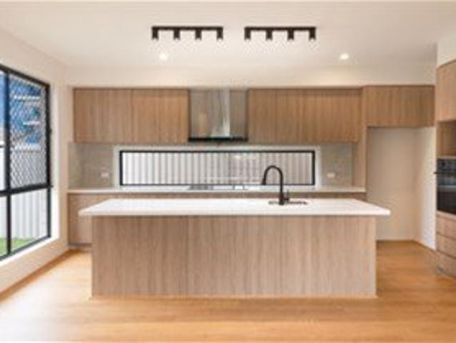 Granny Flat for rent in Toombul, Queensland
