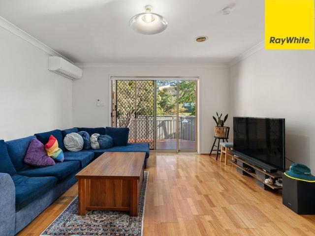 Townhouse for rent in Woden, Australian Capital Territory