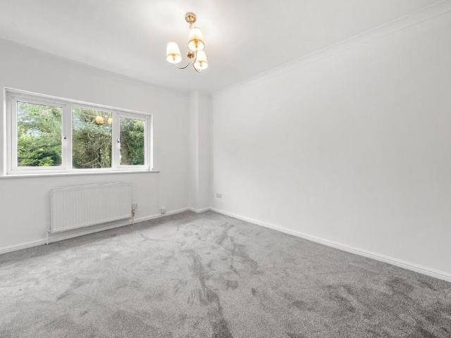 Apartment for rent in Crowborough Warren, Wealden