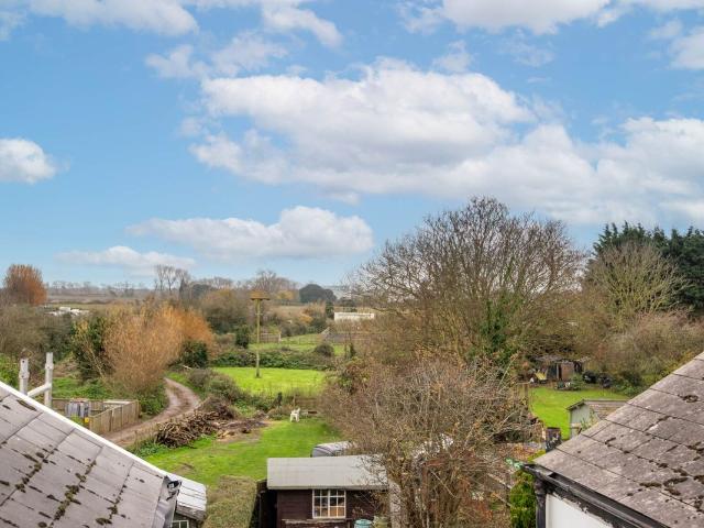 House for rent in Fishersgate, West Sussex