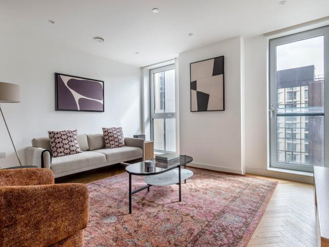 Apartment for rent in Elephant and Castle, Cat Hill