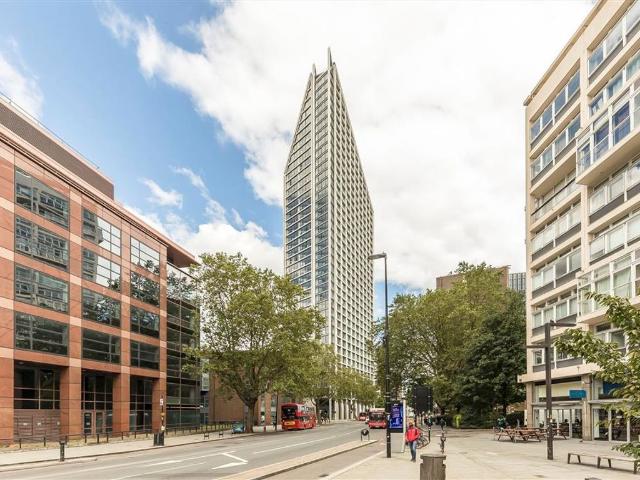 Apartment for rent in Elephant and Castle, Greater London