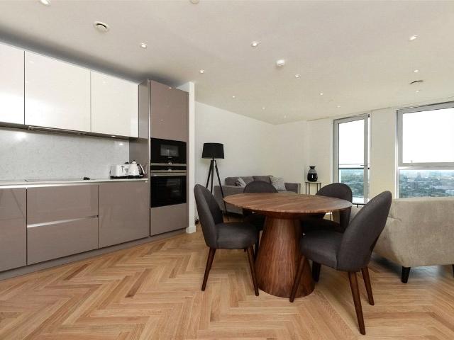 Apartment for rent in Elephant and Castle, Greater London