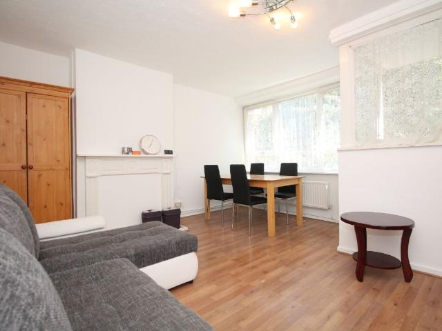 House for rent in Locksley Estate, Limehouse