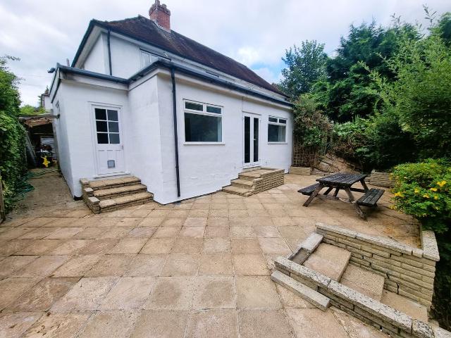 Room for rent in Westborough, Guildford