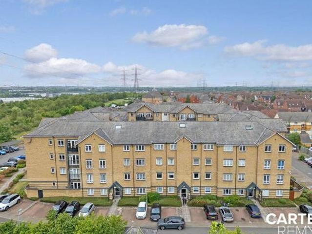 House for sale in South Stifford, Grays