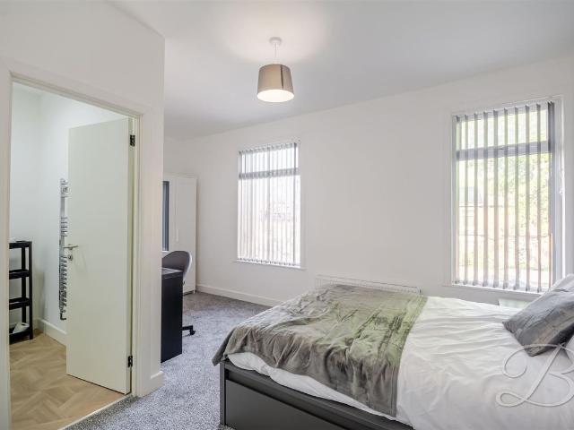 Room for rent in Berry Hill, Mansfield